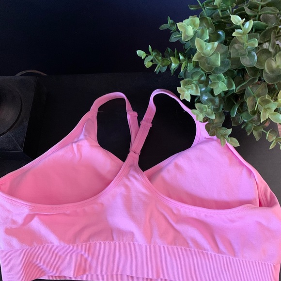 Puma - Picture 2 of 4